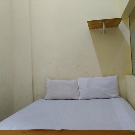 Oyo 3499 J8 Hotel Jambi Exteriér fotografie
