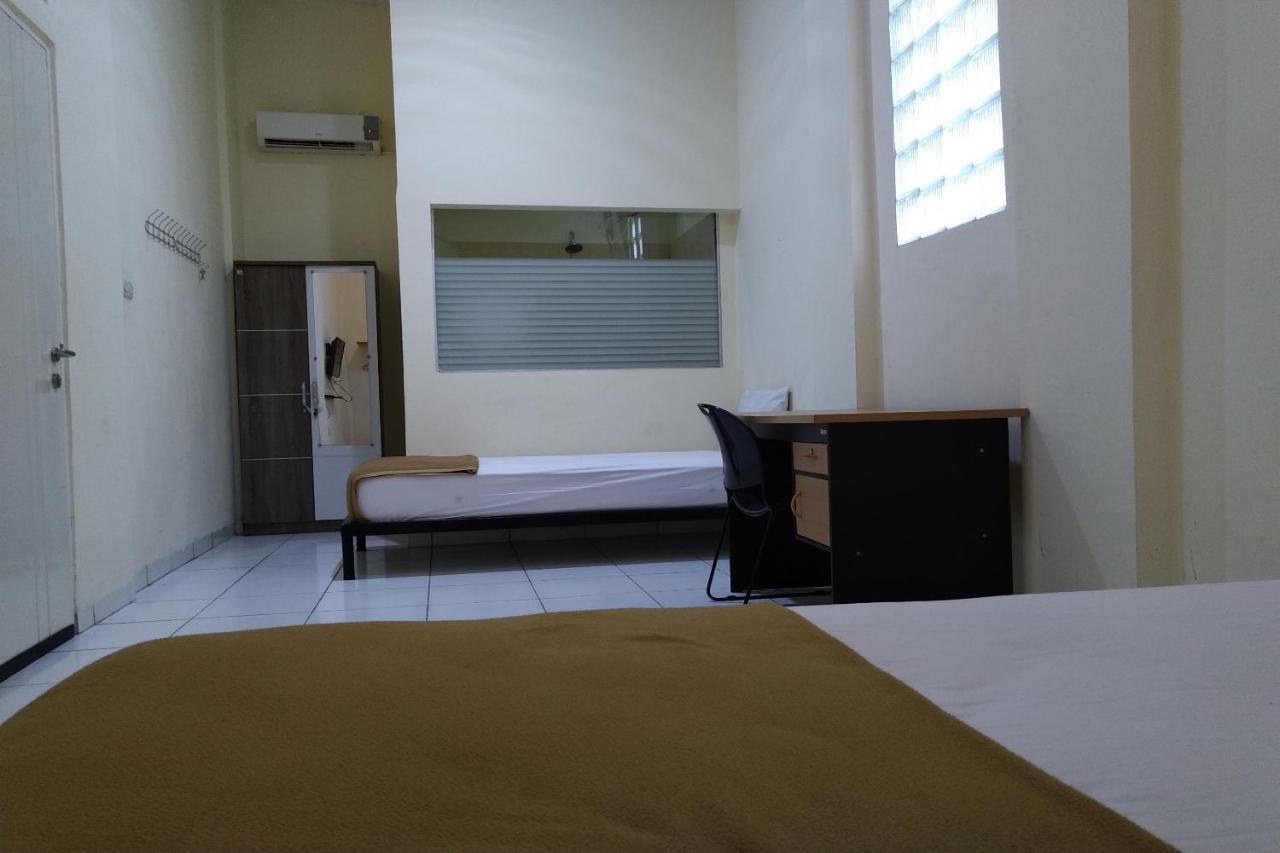 Oyo 3499 J8 Hotel Jambi Exteriér fotografie